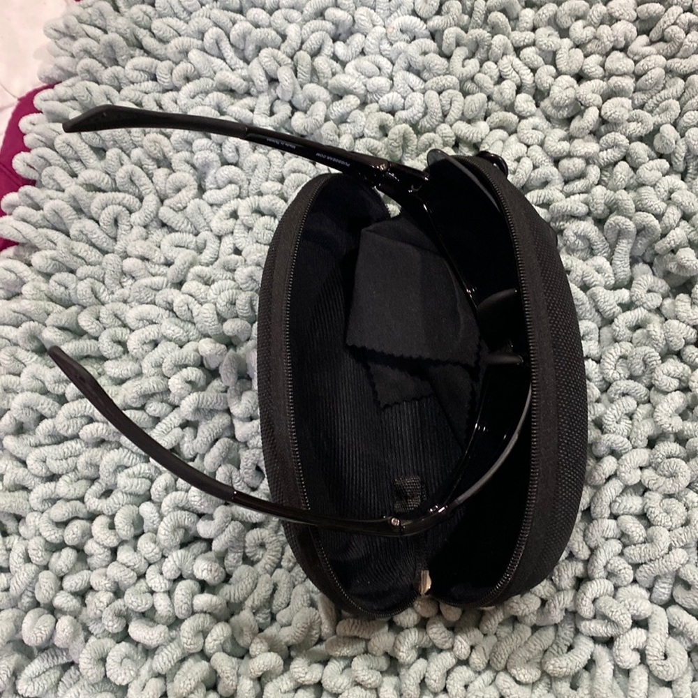 Man’s sunglasses